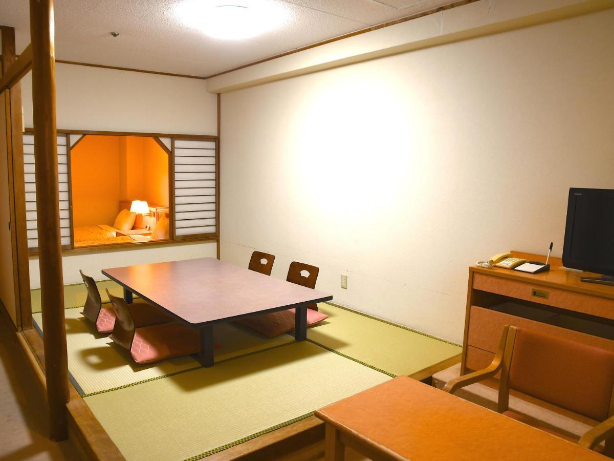 โรงแรมนังไคโซ 3*